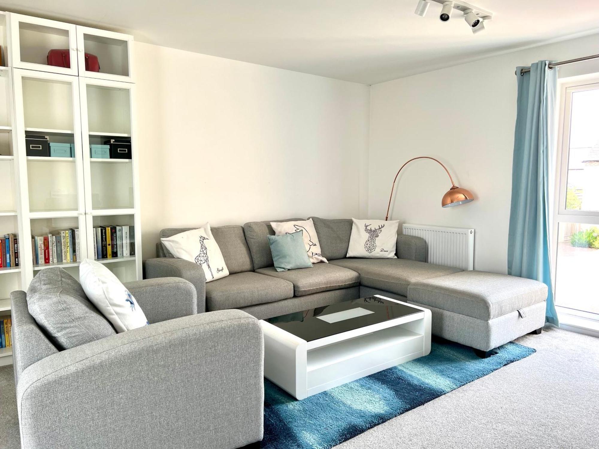 New Spacious Cambridge Townhouse 3bed-3bath